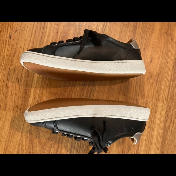 UGG Milo sneakers size 6. NIB - Picture 5 of 11